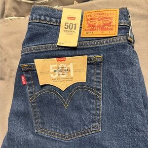 Levi's Women's Original Cropped Jeans - Classic Blue